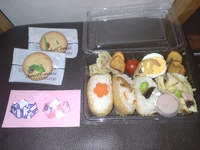 今日は、おひな様バージョンの子ども食堂でした❣ 2023/02/26 19:14:43