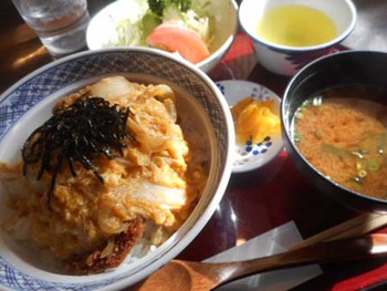 『か・つ・丼』　^^
