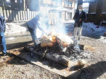 氏神様の『どんと焼き』に行ってきました ^^