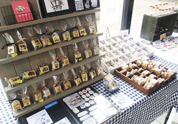 『入学入園準備販売イベント』明日も開催しています ^^