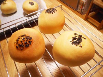 『手作りあんぱん』焼き立て～ ^^