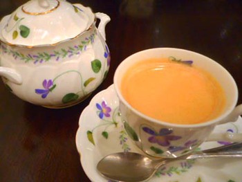 THE ALICEさんの『トンカツ黒カレー』 ^^