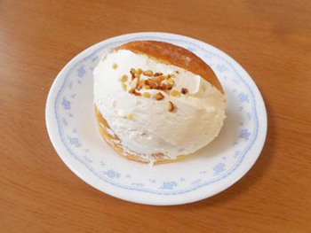 話題の『マリトッツオ』食べてみた ^^