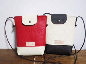 お奨めです『縦型ミニショルダーバッグ ^^』