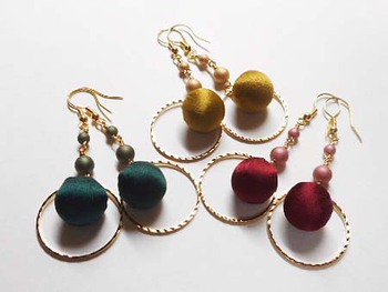 『クリスマスカラー』のアクセサリー ^^