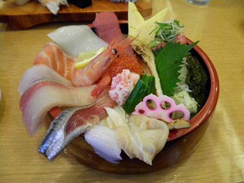 魚鮮さんの『海鮮丼ランチ』