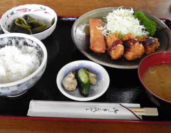 国府町　とんかつの『弁慶』さんでランチ