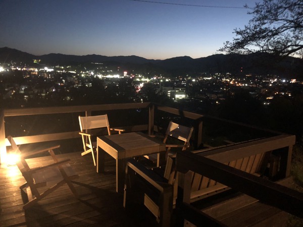 夜の櫟
