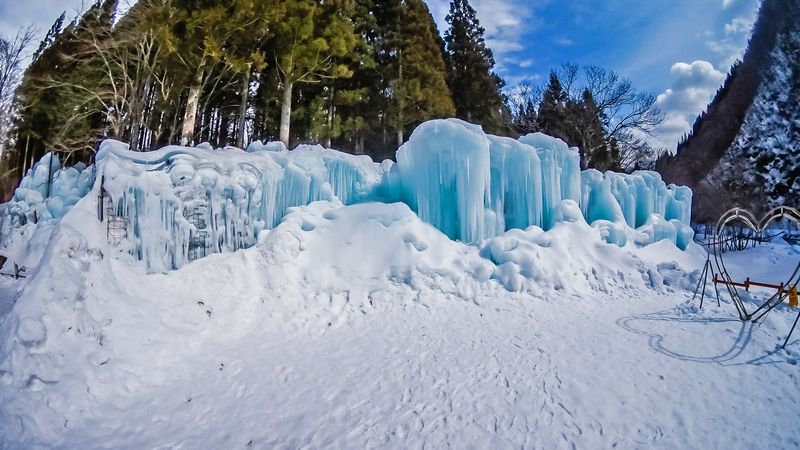 奥飛騨 たるまの樹氷（滝）