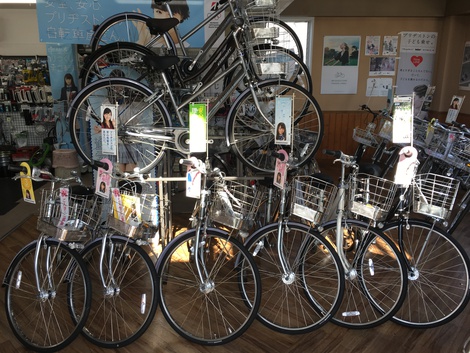 自転車いろいろ揃ってます！！