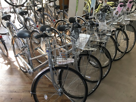 自転車いろいろ揃ってます！！