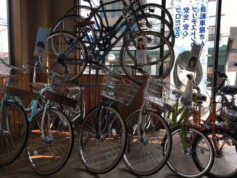 自転車いろいろ揃ってます！！
