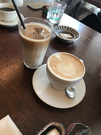 オシャレなカフェに〜 2018/03/16 09:02:45