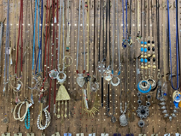 オシャレなのに安い！￥700〜￥2,000のアクセコーナーが人気！！
