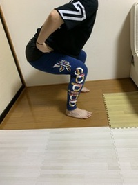 股関節を動かしたスクワットとは？