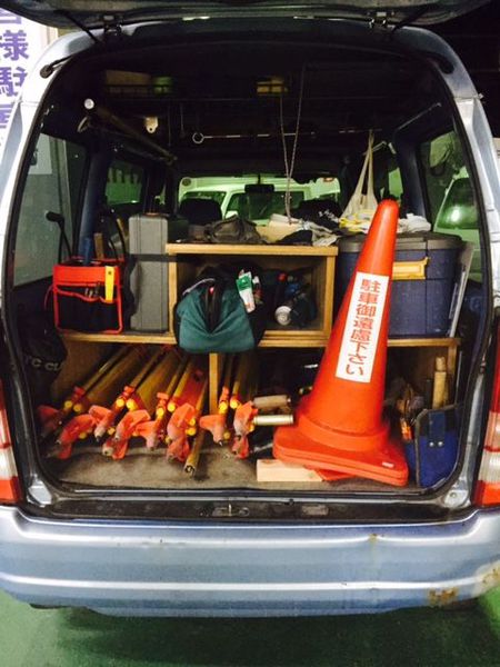 荷室に棚取付♪ Billys Blog