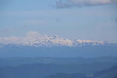 梅雨入り前の御嶽山遠望