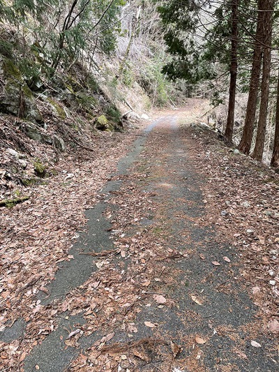 水洞登山口駐車場まで