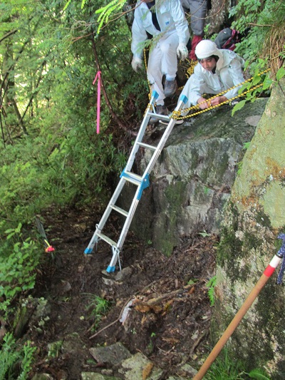 登山道の整備作業をしました