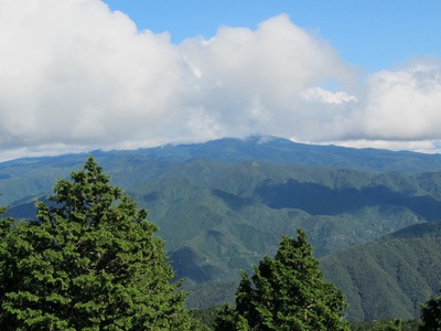 登山道の整備作業