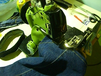 くしゃみ我慢で、ＤＥＮＩＭ縫い！