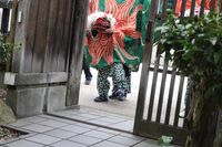 花里八幡神社の獅子舞が来てくれました(^^♪ 2023/04/17 09:29:55