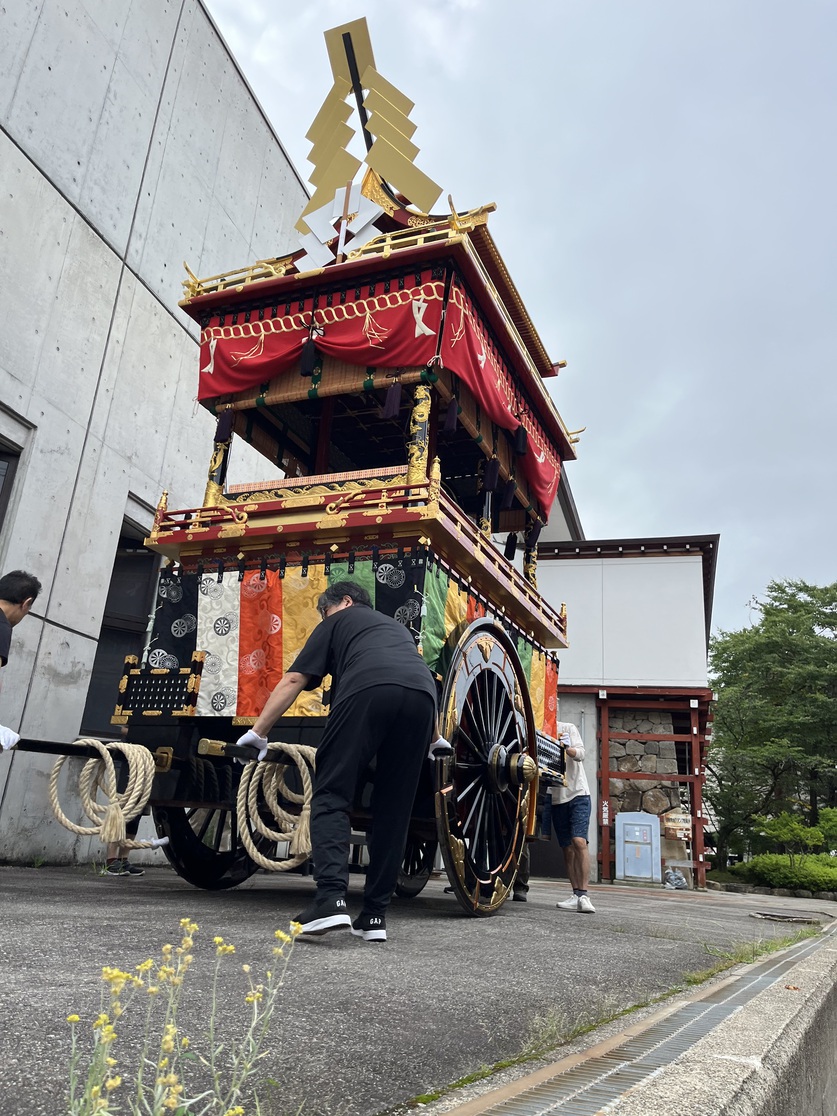 展示屋台の入れ替え