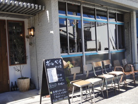 カレーの店「ボンベイ」