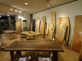 「一枚板テーブル展」in七尾