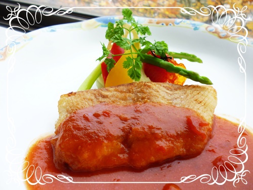 カレイのムニエル トマトソース