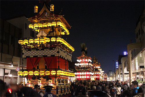 秋の高山祭