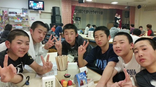 中山中学卒業生ではありません。現役2年生