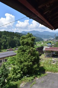 屋根の上からの景色
