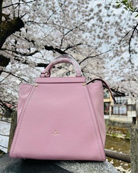 桜色のバッグ♡良質なバッグ