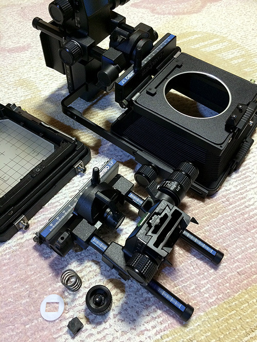 大判４×５カメラ CAMBO が入院