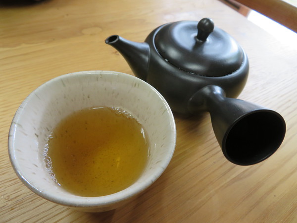 焙烙使って、とても贅沢な「ほうじ茶つくり」