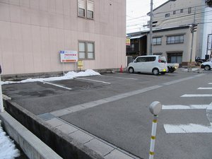 花岡3パーキング（月極駐車場）