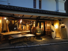 松葉屋家具店　一枚板テーブル展