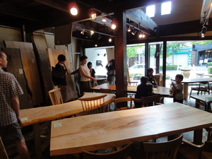 松葉屋家具店　「一枚板テーブル展」②