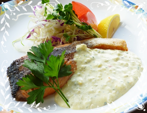ｻｰﾓﾝｽﾃｰｷﾀﾙﾀﾙｿｰｽ今日のﾗﾝﾁ 9月12日