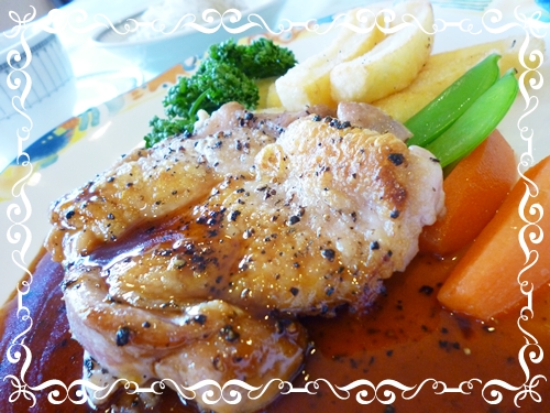 チキンソテー♪　今日のランチ 10月3日