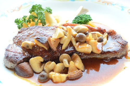 素敵なステーキ　木の子ソース 今日のﾗﾝﾁ 9月11日