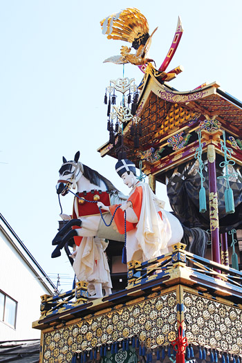 屋台曳き揃え　～秋の高山祭～
