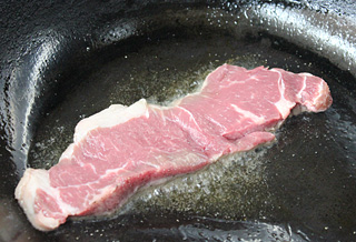 素敵なｽﾃｰｷ♪わさびソースでどうぞ、、、