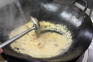 若鶏のココナッツカレー　