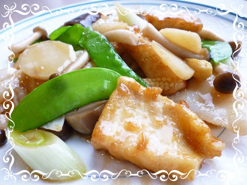 白身魚と紋甲ｲｶの炒め 今日のﾗﾝﾁ 10月23日