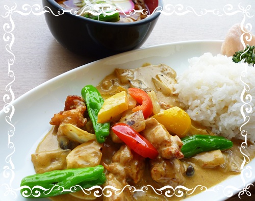 若鶏のココナッツカレー　