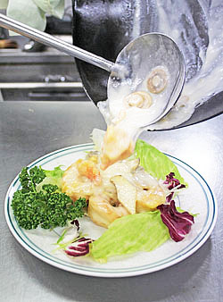 大正海老ﾏﾖﾈｰｽﾞ炒め 今日のランチ 10月10日