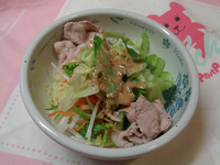 ピリ辛胡麻ダレ麺