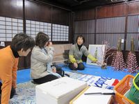 平野屋ミニツアー“花餅作り”